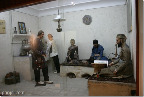 عکس قهوه خانه سنتی در موزه مردم شناسی کاخ گلستان
