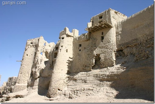 قلعه ایزدخواست